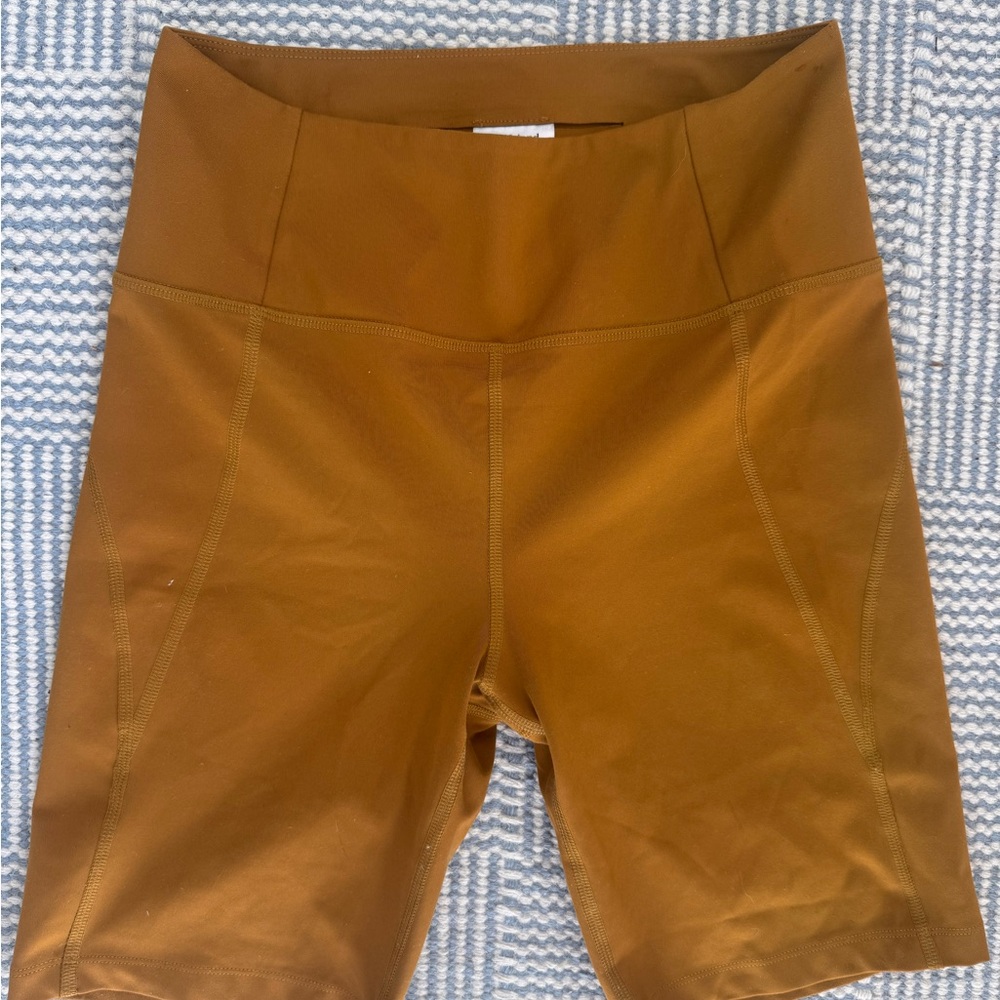 Girlfriend Collective Biker Shorts (m)